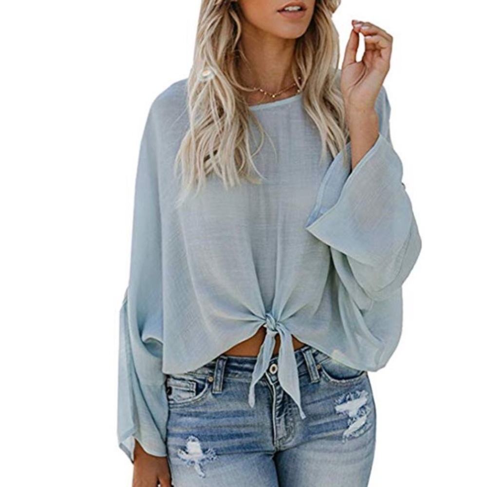✨Coventavenue✨ Tie Front Blouse